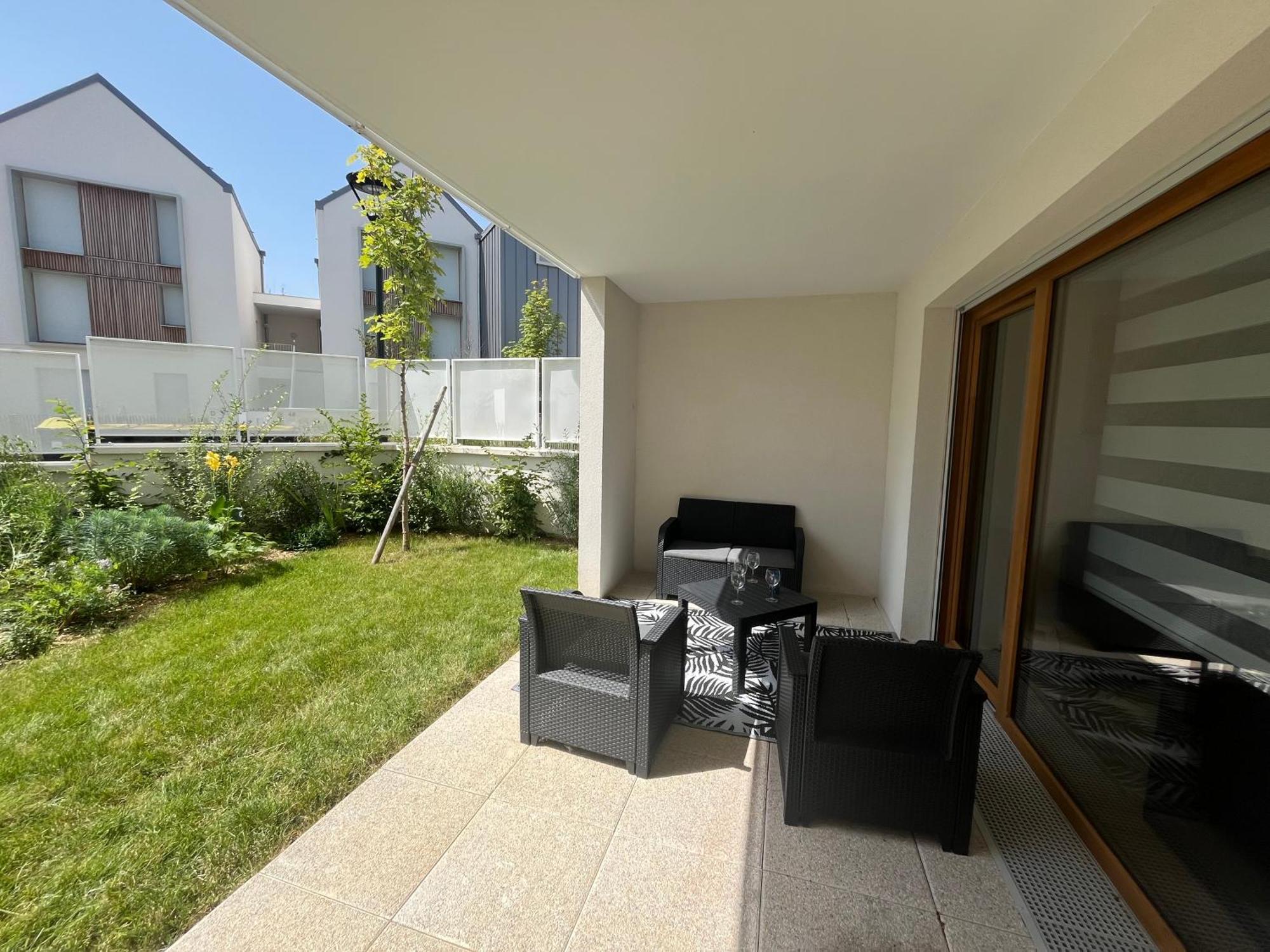 Cosygreen77 Modern With Garden And Parking Apartment *