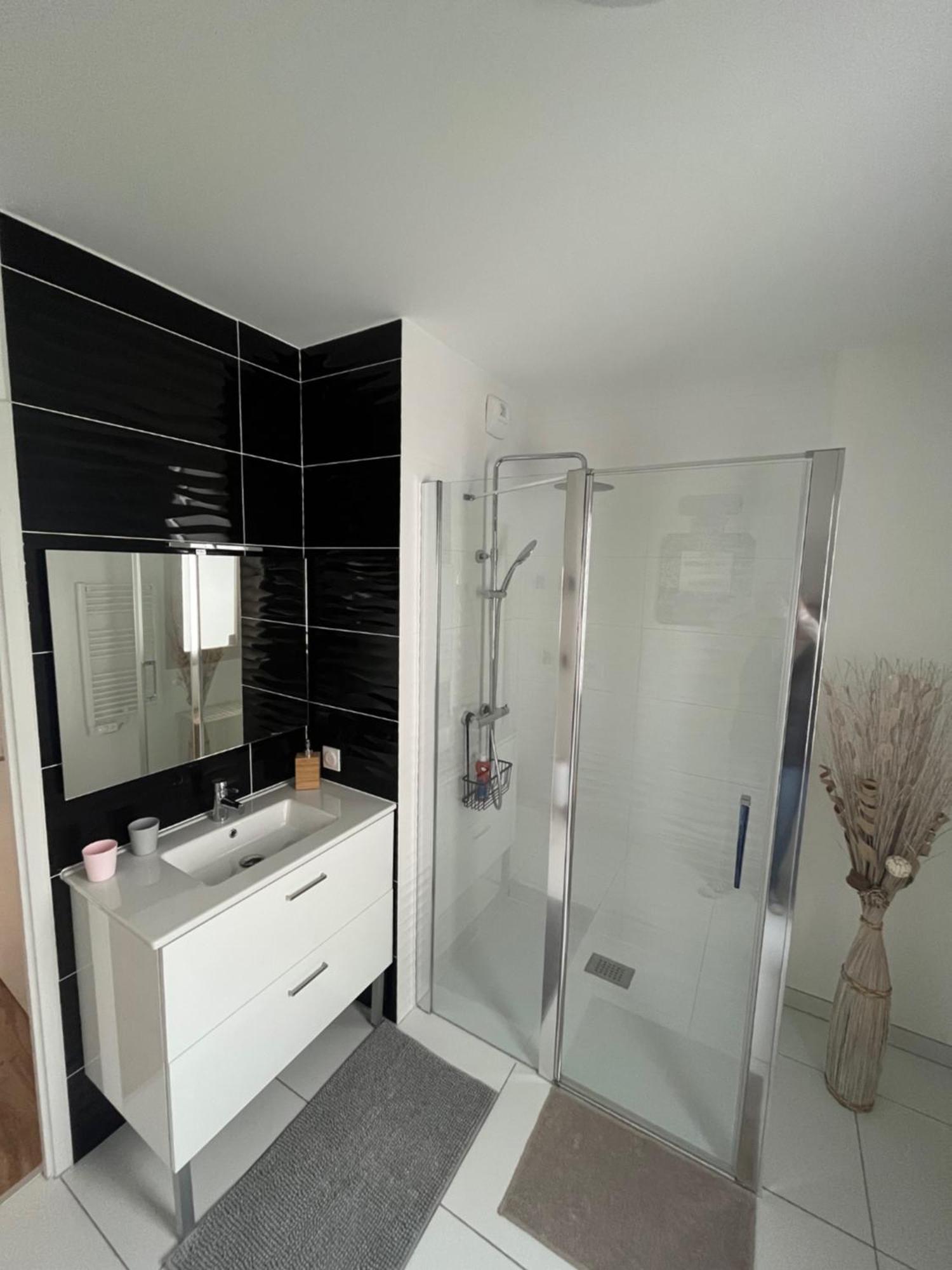 Appartement Cosygreen77 Modern With Garden And Parking *